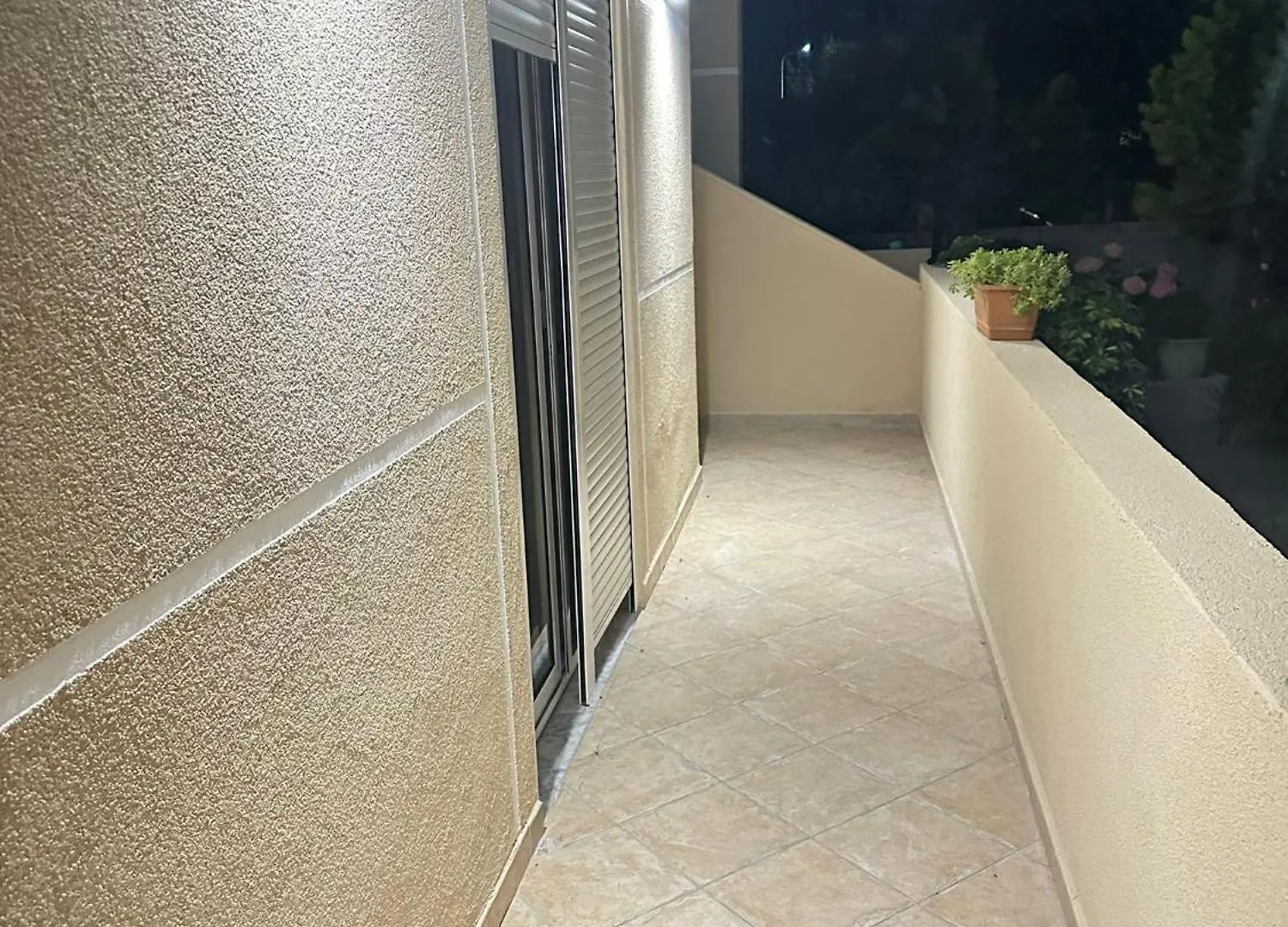 Vila Sinomati Vlorë 0*,  Albania